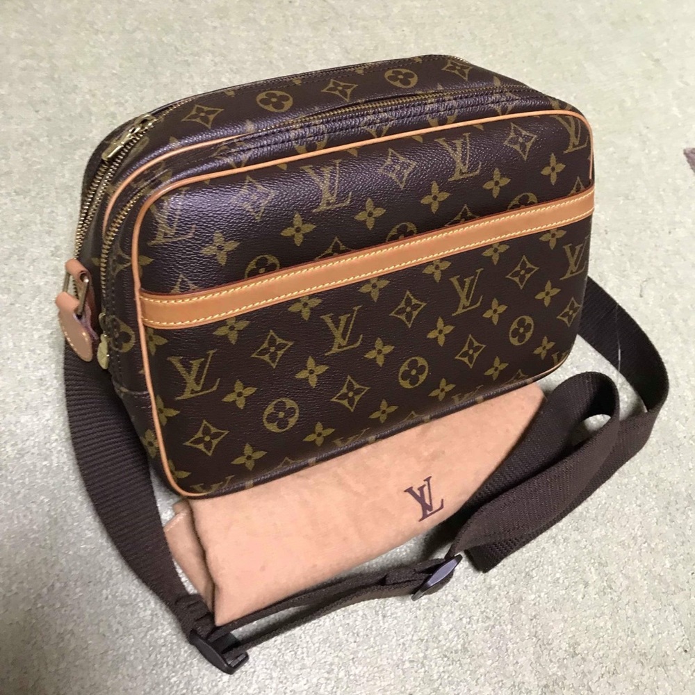 💕HP💕Authentic Louis Vuitton Reporter PM Monogram - Picture 1 of 8